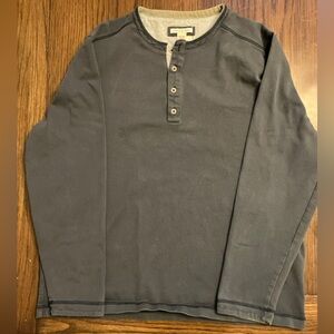 CARBON2COBALT Men’s Hearty Henley Shirt in Charcoal